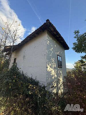 об. 16 Продажба на къща в близост до гр. Сандански Двуетажна къща 60 кв.м РЗП 300 кв.м двор | Къщи, Вили | Сандански