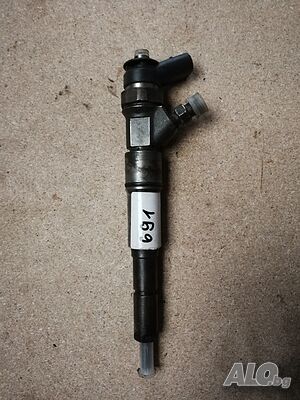 Дюза / Инжектор BOSCH за БМВ 320d, 330D, 530D, 730D, X5 3.0D Пр. код: 0445110131