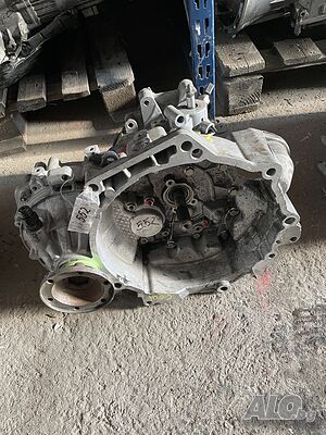 5 степенна ръчна скоростна кутия Audi Seat Skoda VW 1.4 TDI -75cv реф. номер 552