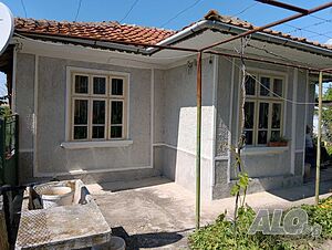 Каменна къща