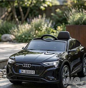 Детска акумулаторна кола Audi RS Q8
