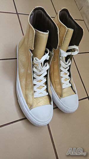 Златни бутикови Converse All Star