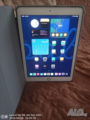 Айпад 6-та генерация, без забележки, 2021 г, 32GB памет, бял, с нов калъф.
