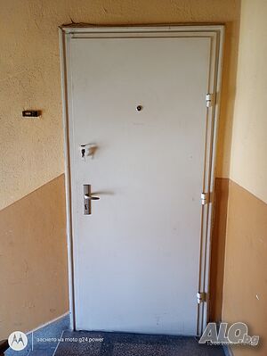 Метална входна врата, с две заключвания | Врати, дограма, щори, тенти | Горна Оряховица