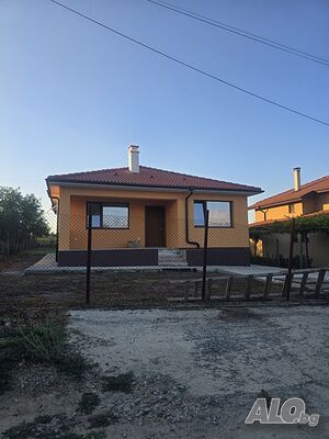 Нова къща в село Константиново, 15 км от Бургас