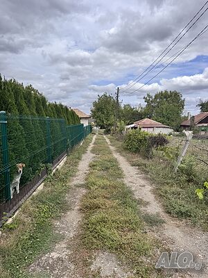 Къща с огромен двор | 43 кв.м + 1900 кв.м двор