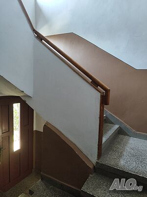 Първи етаж от къща