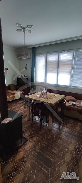 Етаж от къща в курорта Хисаря
