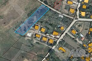 Парцел с лице на улица, Златитрап