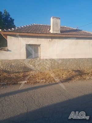 Къща в китното село Поройна