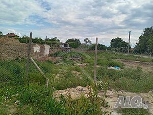 Парцел в регулация, с ток и вода.
