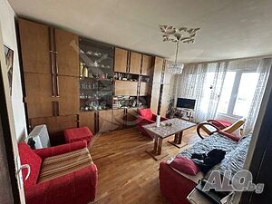 Тристаен апартамент в Христо Смирненски