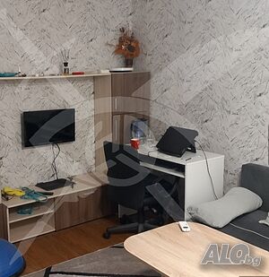 Продава се двустаен апартамент в Кючук Париж!
