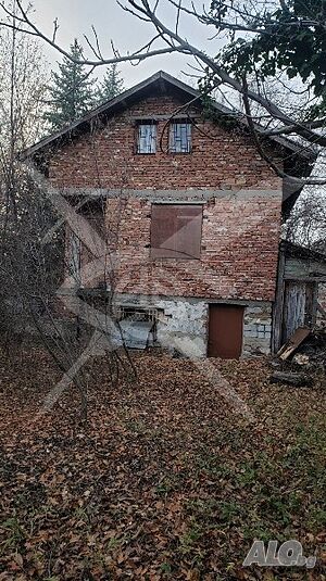 Къща в с. Извор!