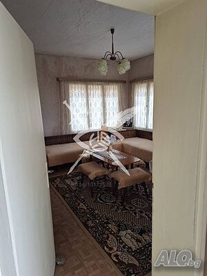 Къща в Чешнегирово
