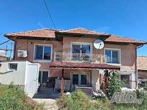 Продава се къща в гр. Брезово!