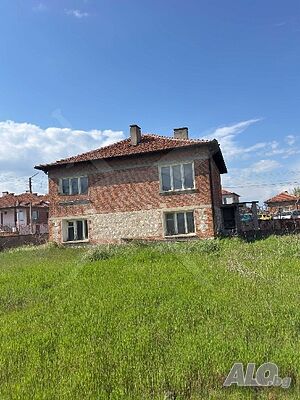 Къща в Милево