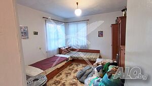 Къща в Камено