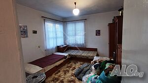 Къща в Камено
