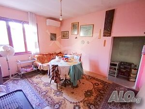 Къща в Кошарица