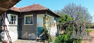 Просторен имот в село Калчево