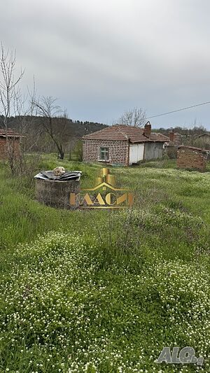 Имот на село на атрактивна цена