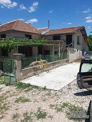 Къща след ремонт на село
