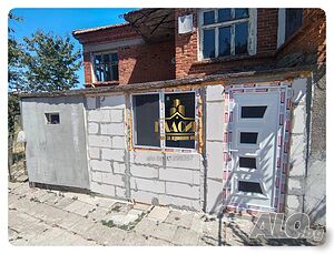 Двуетажна къща на село Двуетажна къща 100 кв.м РЗП 950 кв.м двор | Къщи, Вили | Лесово