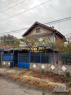 Масивна двуетажна къща в Кукорево