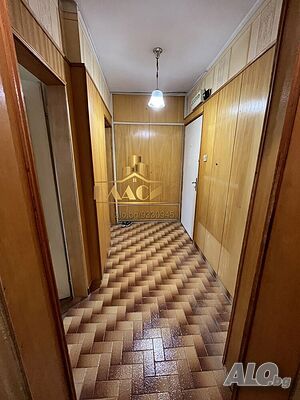 Двустаен апартамент в ж.к. Диана