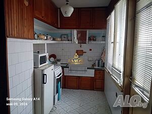 Етаж от къща в Каргона с приземен етаж и таван