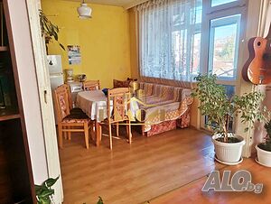 Етаж от къща в Аврен