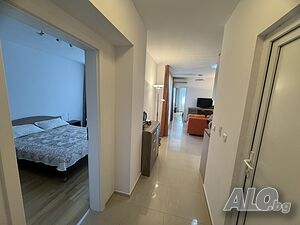 Тристаен апартамент и паркомясто