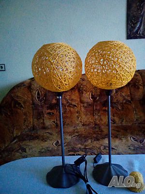 Настолни лампи