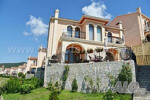 Двустаен апартамент в комплекс Villa Romana, Елените