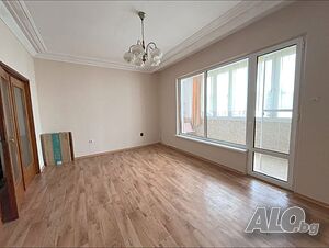 Тристаен апартмент в центъра на гр. Пловдив