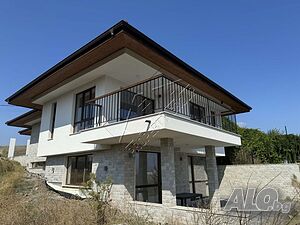 Ниа Пропърти Груп продава панорамна луксозна къща в с. Лъка, област Бургас