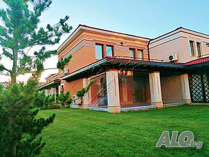 Ниа Пропърти Груп продава двуетажна къща в кс. Greenlife Beach Resort- Созопол, на 100м. от плаж Кав..