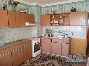 Ниа Пропърти Груп продава двустаен апартамент в с. Дебелт