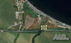 Ниа Пропърти Груп предлага парцел на първа строителна линия и идеален за комплекс от къщи в залива В..