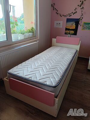 Детско обзавеждане с матрак - 150 €