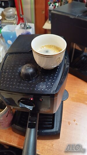 Кафемашина Delonghi EC-150 експресо с крема цедка