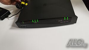 Рутер Cisco 831 4-портов 10/100 Mbps настолен кабелен рутер