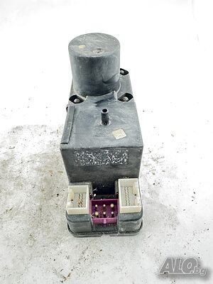 Вакуум Помпа Централно Заключване HELLA, 8TZ 006 522 03, 4A0 862 257 D, 4A0862257D за Audi