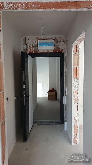 Продвам Двустаен Апартамент 👏 СОБСТВЕН🍀 Ново Строителство на Осем минути от Катедралата
