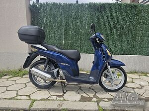 Скутер 150 кубика