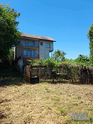 Продава къща в с. Жиленци.