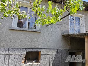 Къща за продаване