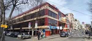 Продава се бизнес сграда в гр Варна Колхозен пазар