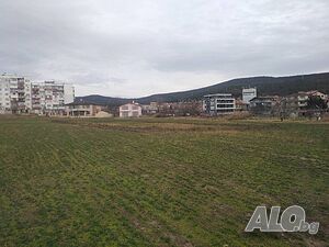 Продава Парцел 1320 м2 с ТОК И ВОДА в Аксаково за Жилищно Строителство